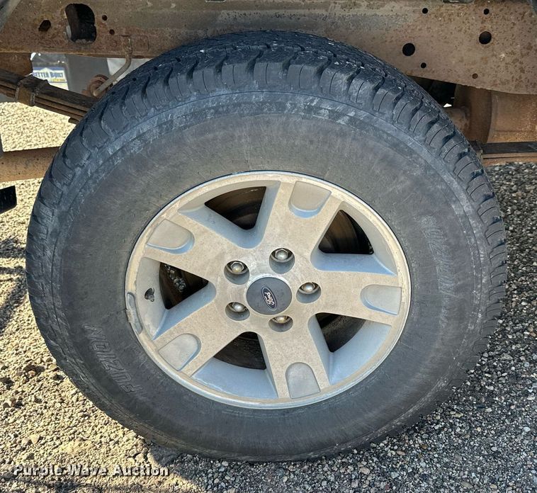 image for item NP9986 2003  Ford F150  SuperCrew pickup truck