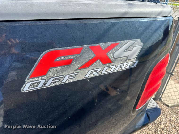 image for item NP9986 2003  Ford F150  SuperCrew pickup truck