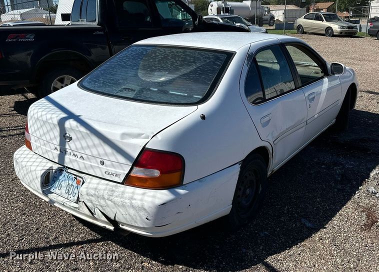 image for item NP9987 1998 Nissan Altima