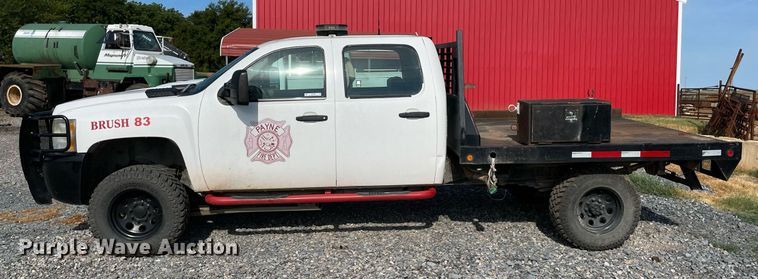 image for item NT9429 2008 Chevrolet Silverado 3500HD  Crew Cab pickup truck cab and chassis