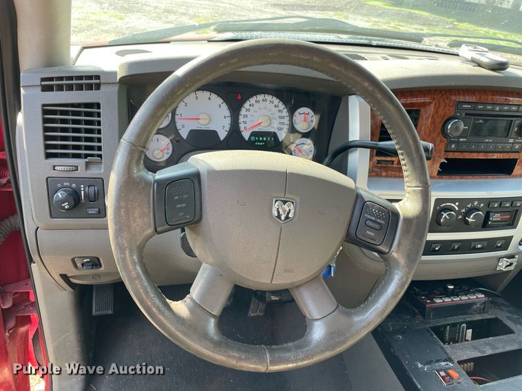 image for item NT9431 2007 Dodge Ram 1500  Quad Cab pickup truck