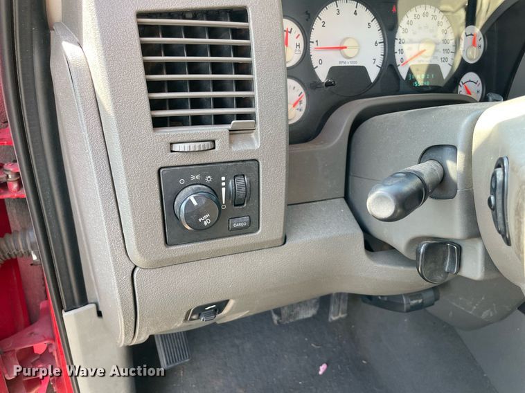 image for item NT9431 2007 Dodge Ram 1500  Quad Cab pickup truck