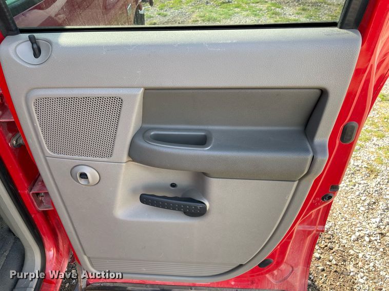 image for item NT9431 2007 Dodge Ram 1500  Quad Cab pickup truck