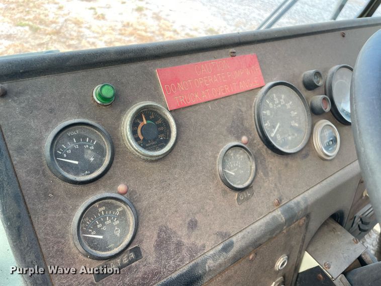 image for item NT9433 1985 Duplex 26109-85  fire truck