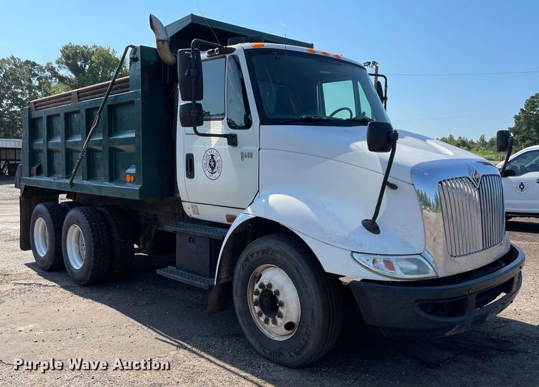 image for item NT9437 2007 International 8600  dump truck