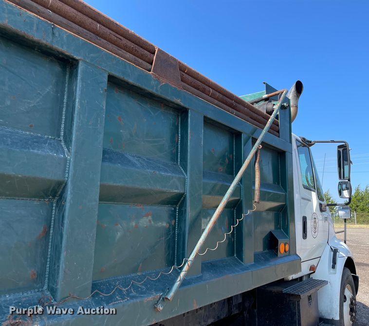 image for item NT9437 2007 International 8600  dump truck