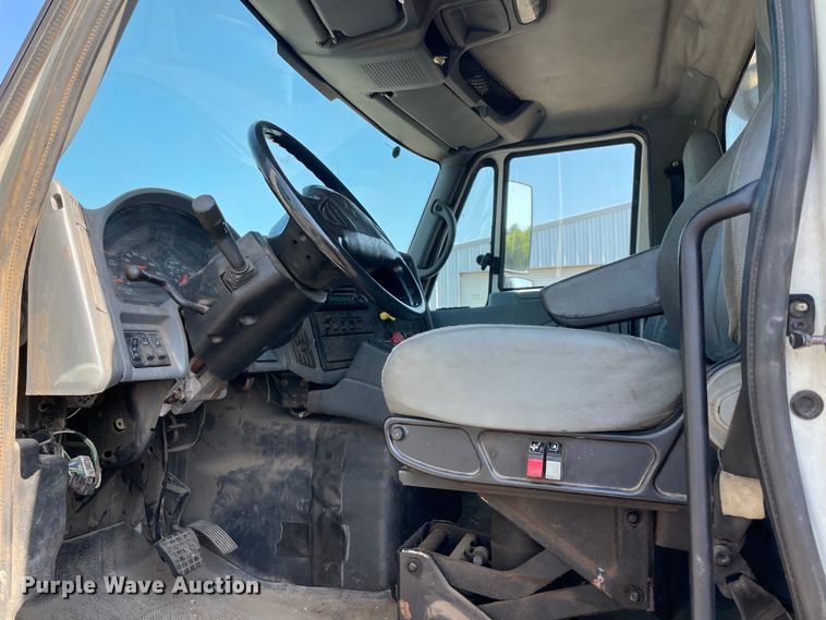 image for item NT9437 2007 International 8600  dump truck