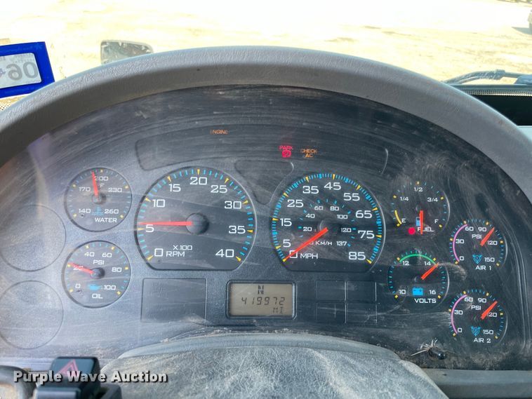 image for item NT9437 2007 International 8600  dump truck