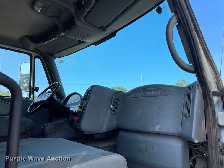 image for item NT9437 2007 International 8600  dump truck