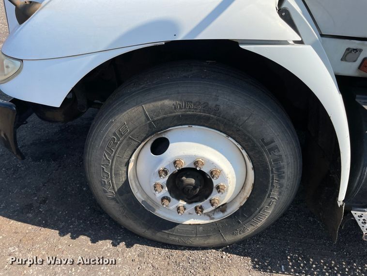 image for item NT9437 2007 International 8600  dump truck