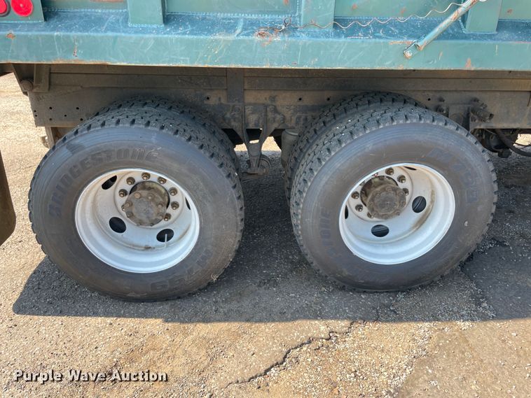 image for item NT9437 2007 International 8600  dump truck