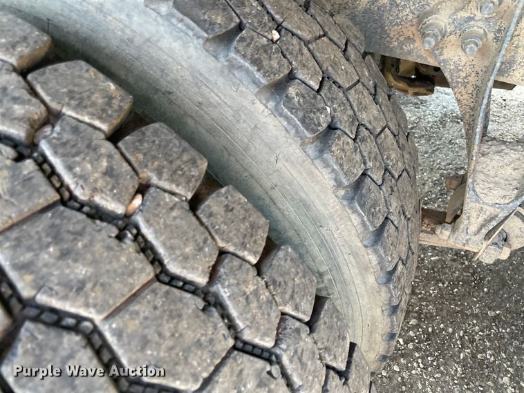 image for item NT9437 2007 International 8600  dump truck