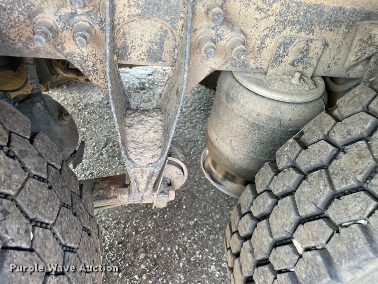 image for item NT9437 2007 International 8600  dump truck