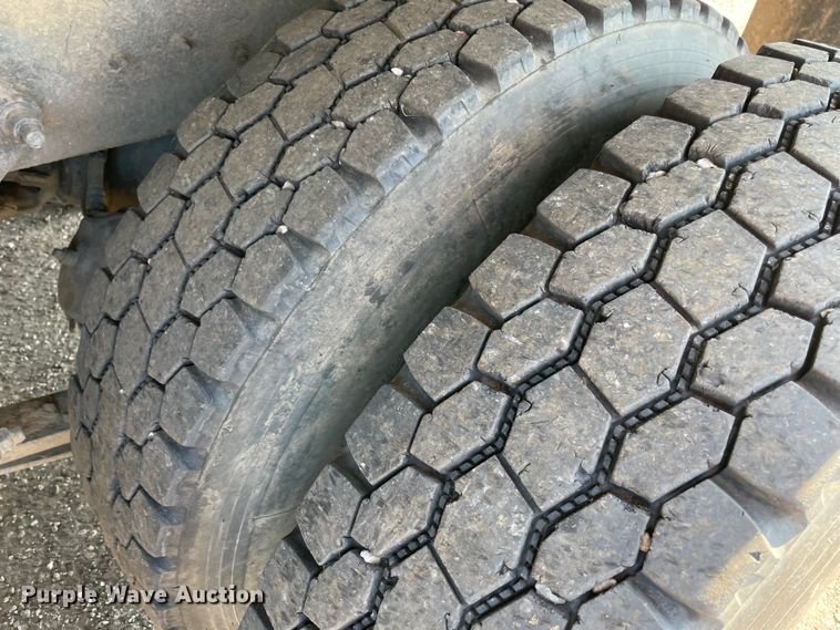 image for item NT9437 2007 International 8600  dump truck