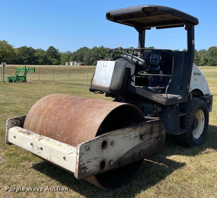 image for item NT9440 Ingersoll Rand SD-70D TF  single drum roller