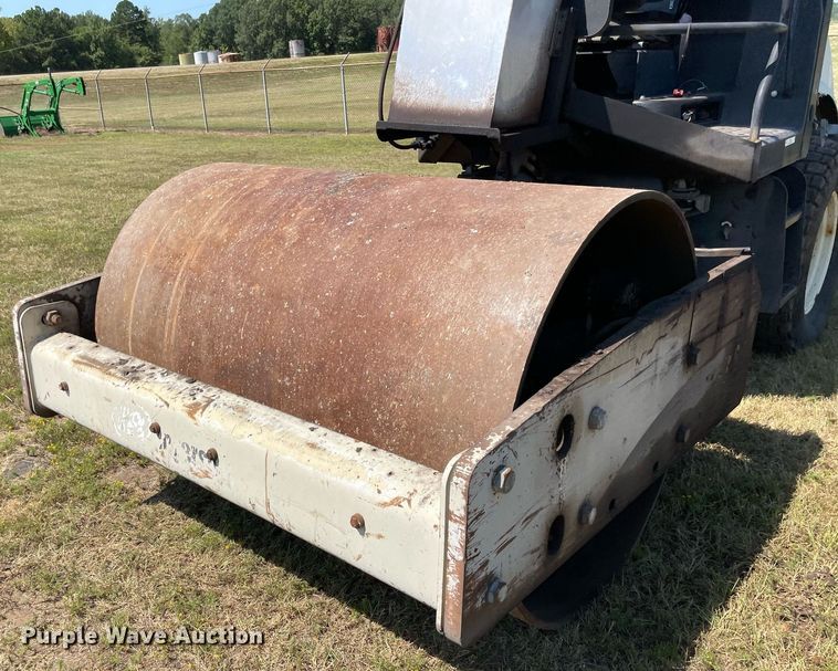 image for item NT9440 Ingersoll Rand SD-70D TF  single drum roller