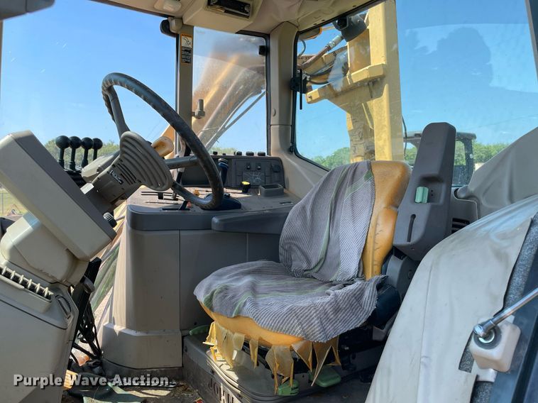 image for item NT9441 2010 John Deere 6430  MFWD tractor