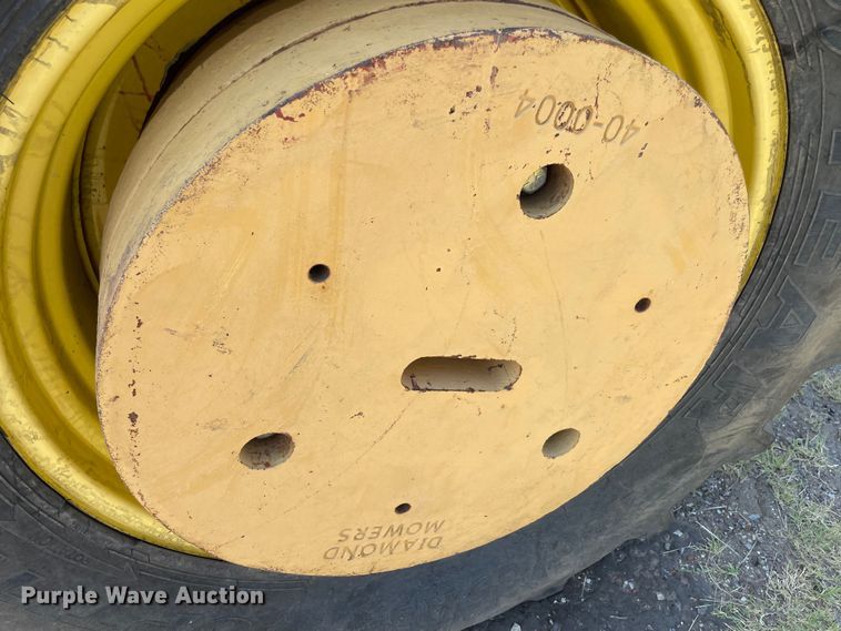 image for item NT9441 2010 John Deere 6430  MFWD tractor