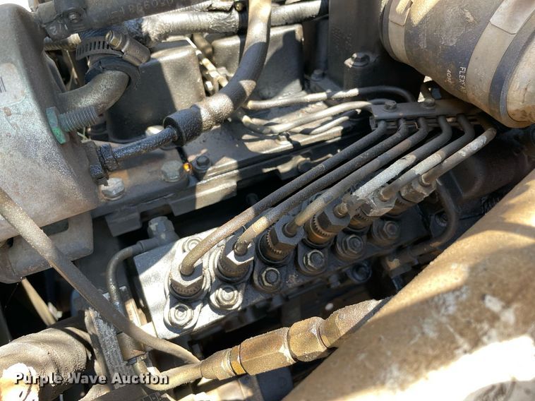 image for item NT9444 1999 Ford F800  bucket truck