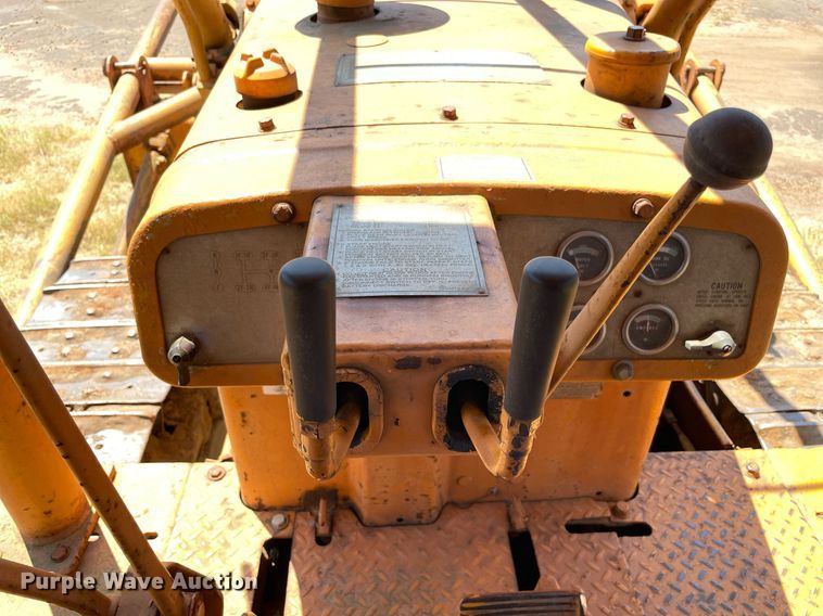 image for item NT9445 Caterpillar D6C  dozer