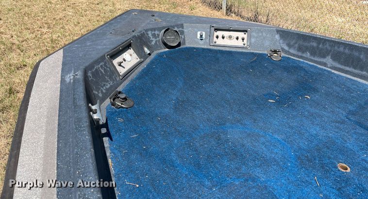 image for item NT9447 1985 Stratos 375-V  boat