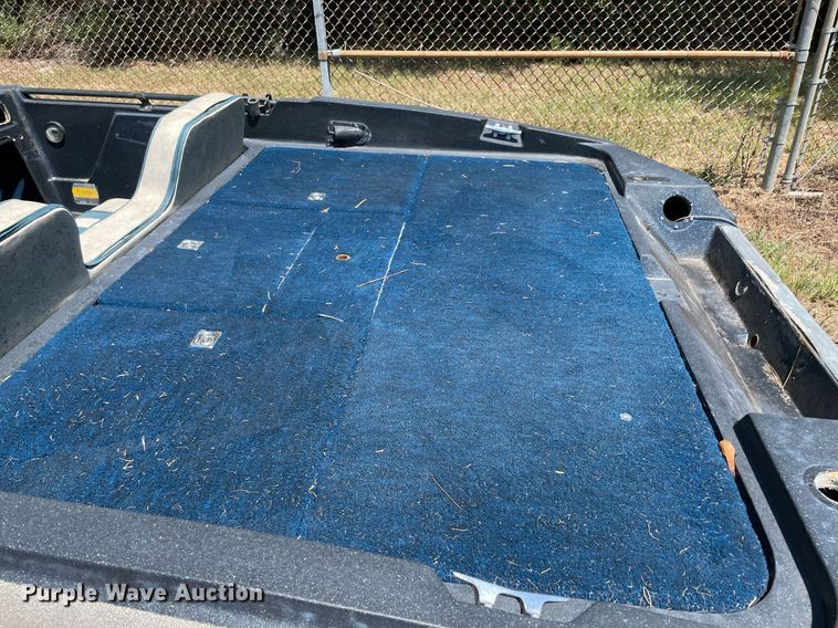 image for item NT9447 1985 Stratos 375-V  boat