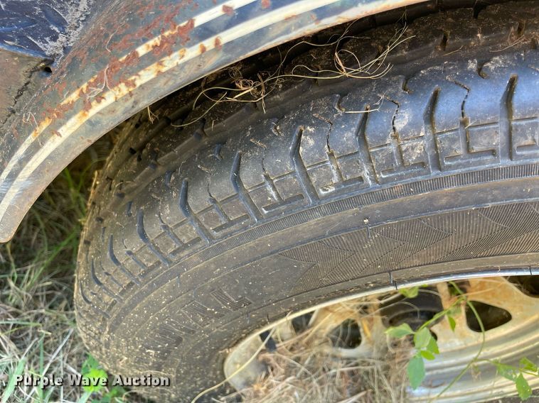 image for item NT9447 1985 Stratos 375-V  boat