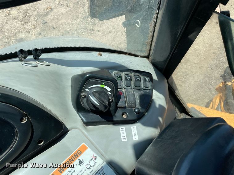 image for item NT9448 2017 Case 580 Super N backhoe