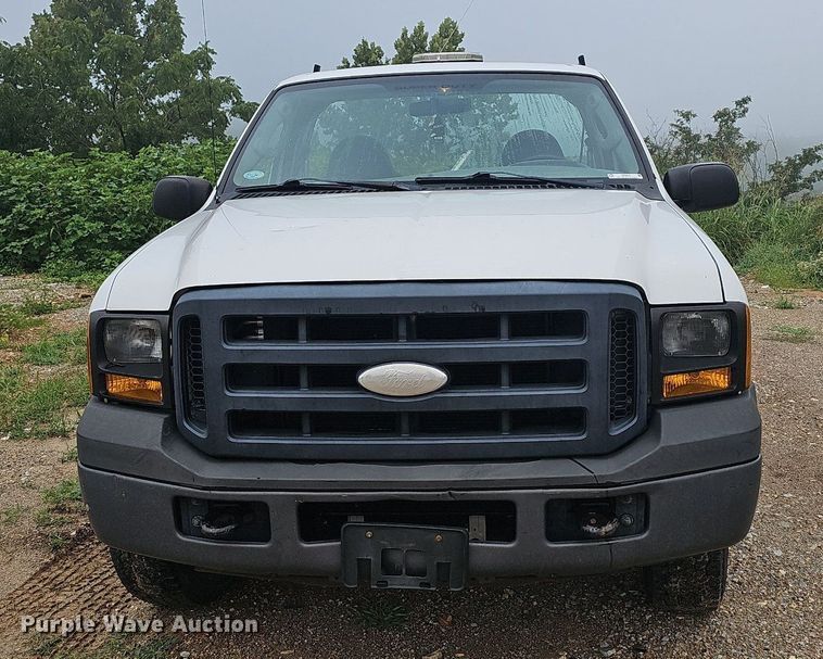 image for item NT9915 2007 Ford F250 Super Duty XL  pickup truck