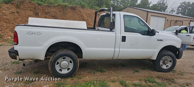 image for item NT9915 2007 Ford F250 Super Duty XL  pickup truck