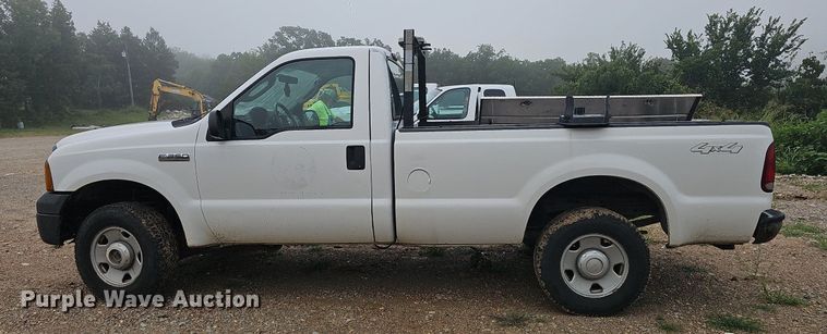 image for item NT9915 2007 Ford F250 Super Duty XL  pickup truck
