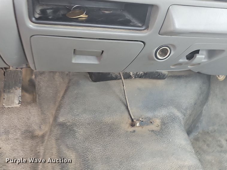 image for item NT9915 2007 Ford F250 Super Duty XL  pickup truck