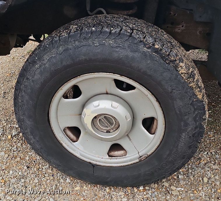 image for item NT9915 2007 Ford F250 Super Duty XL  pickup truck