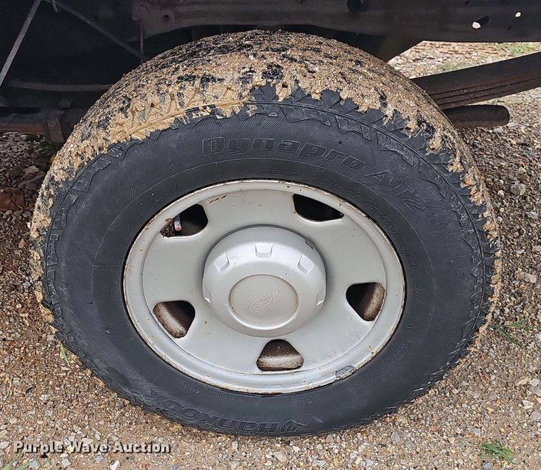 image for item NT9915 2007 Ford F250 Super Duty XL  pickup truck