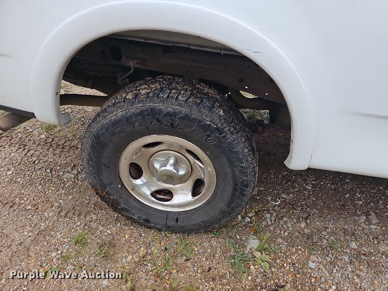 image for item NT9916 2002 Ford F150  SuperCab pickup truck