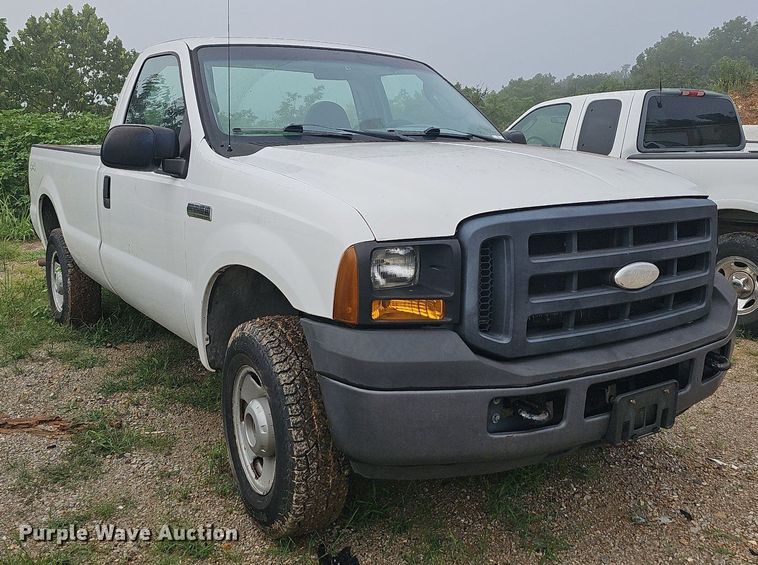 image for item NT9917 2007 Ford F250 Super Duty XL  pickup truck