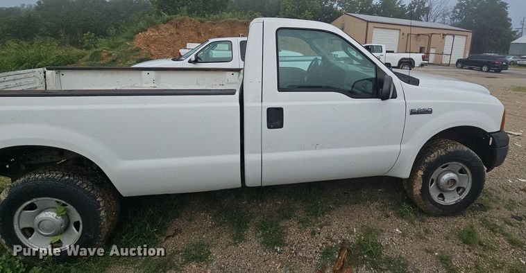 image for item NT9917 2007 Ford F250 Super Duty XL  pickup truck