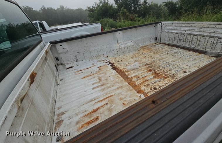 image for item NT9917 2007 Ford F250 Super Duty XL  pickup truck