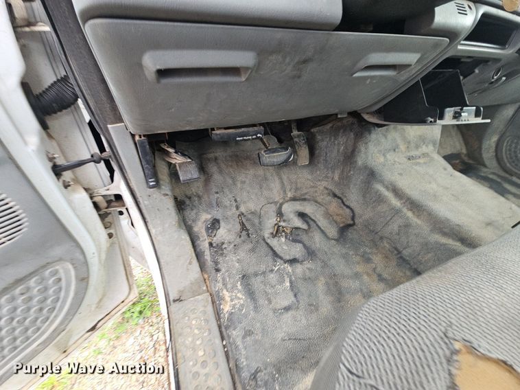 image for item NT9917 2007 Ford F250 Super Duty XL  pickup truck