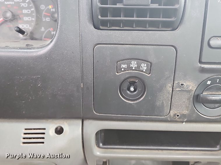 image for item NT9917 2007 Ford F250 Super Duty XL  pickup truck