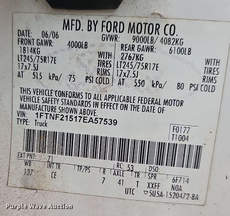 image for item NT9917 2007 Ford F250 Super Duty XL  pickup truck