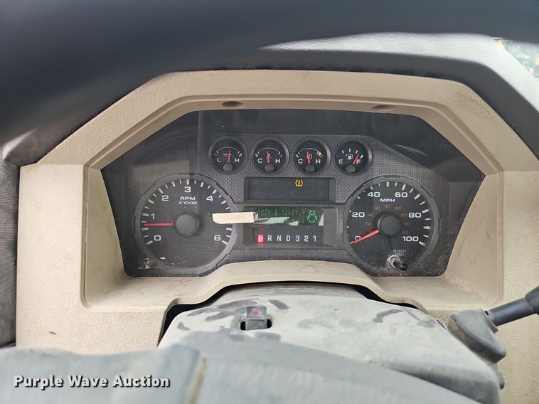 image for item NT9918 2008 Ford F250 Super Duty XL  pickup truck