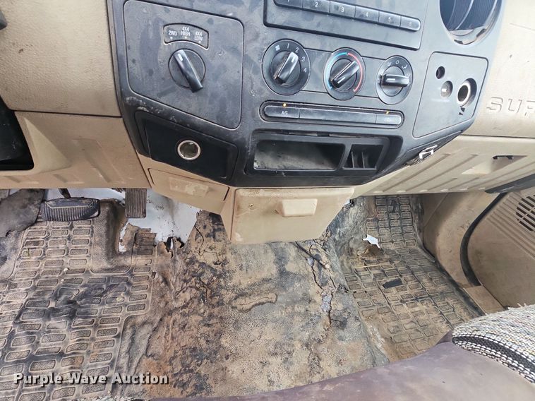 image for item NT9918 2008 Ford F250 Super Duty XL  pickup truck