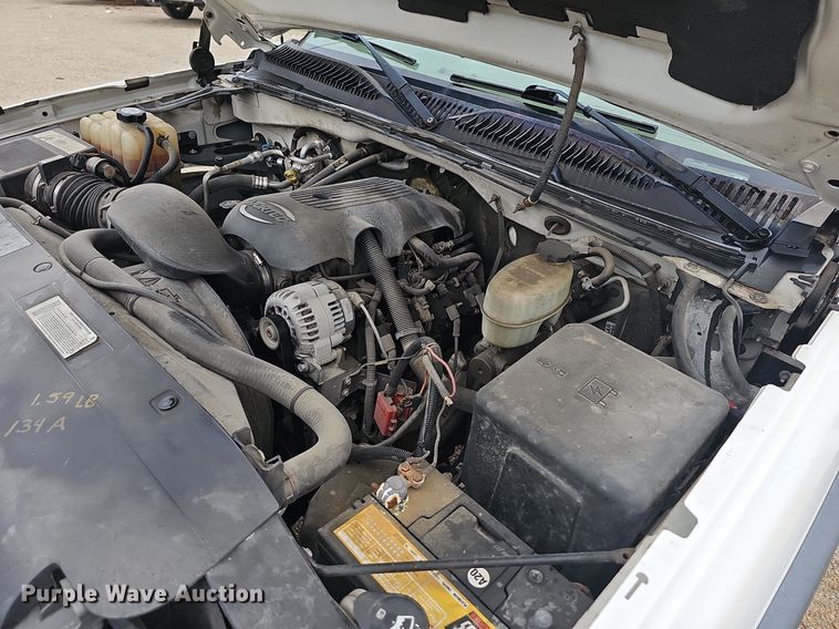 image for item NT9919 2003 Chevrolet Silverado 2500HD  pickup truck