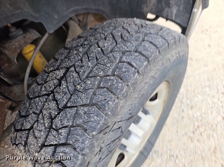 image for item NT9919 2003 Chevrolet Silverado 2500HD  pickup truck