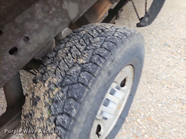 image for item NT9919 2003 Chevrolet Silverado 2500HD  pickup truck