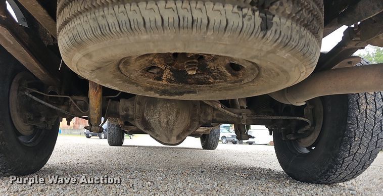 image for item NT9920 2003 Chevrolet Silverado 2500HD  pickup truck