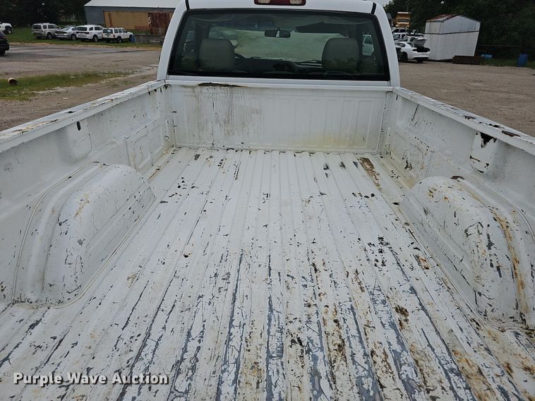 image for item NT9920 2003 Chevrolet Silverado 2500HD  pickup truck