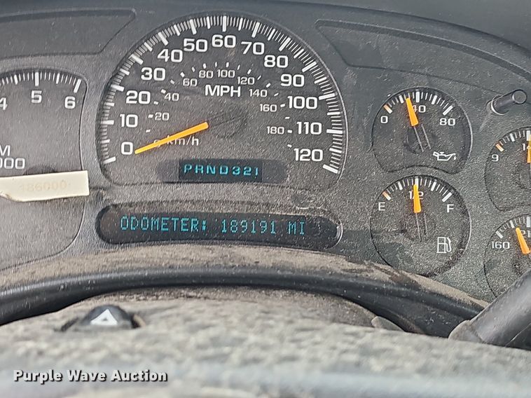 image for item NT9920 2003 Chevrolet Silverado 2500HD  pickup truck