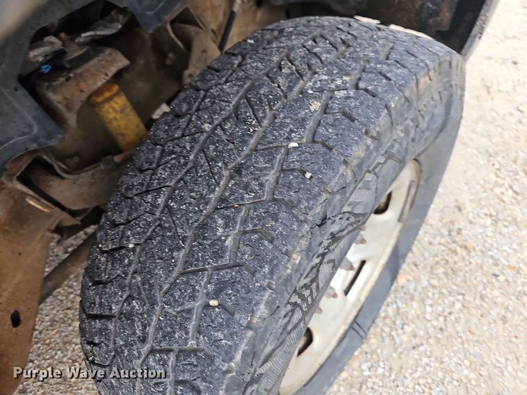 image for item NT9920 2003 Chevrolet Silverado 2500HD  pickup truck